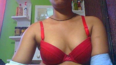 Alyahkelly live cam on Cam4