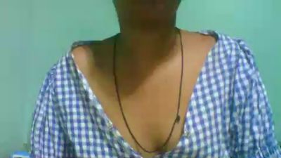 Alyahkelly live cam on Cam4
