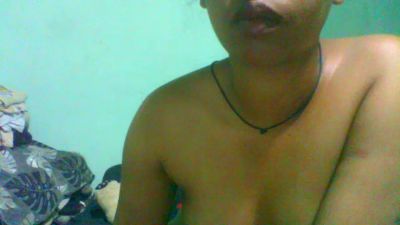 Alyahkelly live cam on Cam4