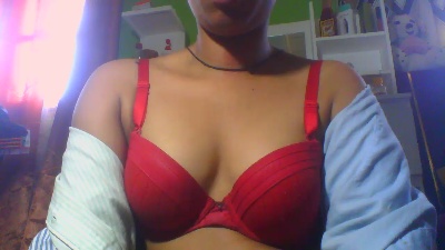 Alyahkelly live cam on Cam4