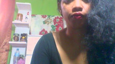 Alyahkelly live cam on Cam4
