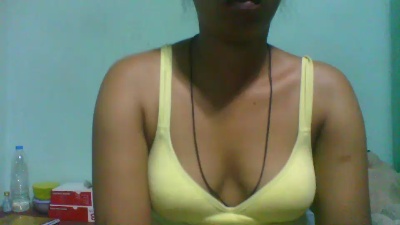 Alyahkelly live cam on Cam4