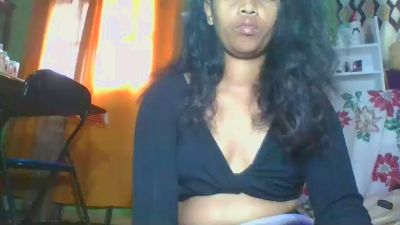 Alyahkelly live cam on Cam4