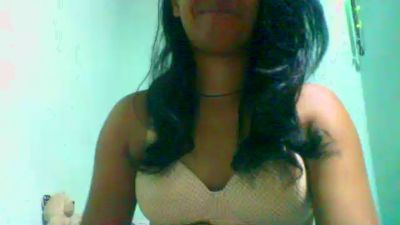 Alyahkelly live cam on Cam4