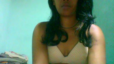 Alyahkelly live cam on Cam4