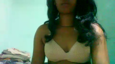 Alyahkelly live cam on Cam4