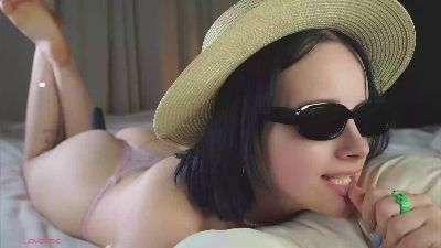 AlyceLelacheur live cam on Cam4