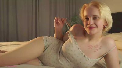 AlyceLelacheur live cam on Cam4