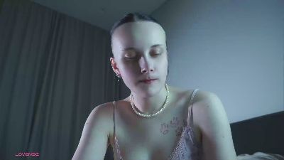 AlyceLelacheur live cam on Cam4
