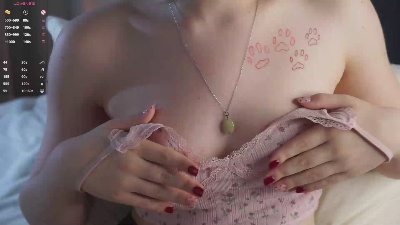 AlyceLelacheur live cam on Cam4
