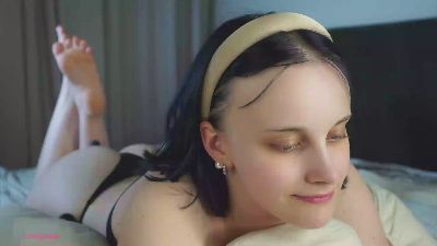 AlyceLelacheur live cam on Cam4