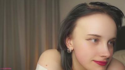 AlyceLelacheur live cam on Cam4