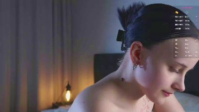 AlyceLelacheur live cam on Cam4