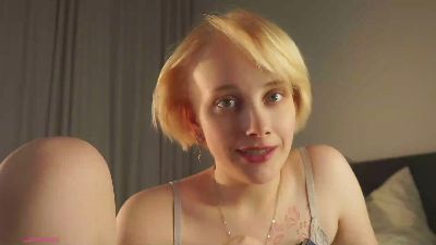 AlyceLelacheur live cam on Cam4