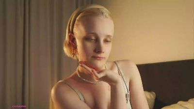 AlyceLelacheur live cam on Cam4