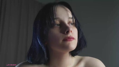 AlyceLelacheur live cam on Cam4