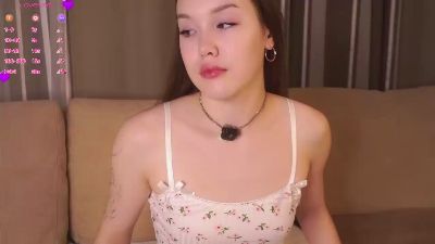 AlysaBatterton live cam on Cam4