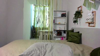 AlyssaPowell live cam on Cam4