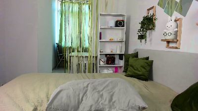 AlyssaPowell live cam on Cam4