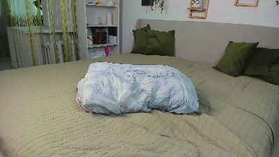 AlyssaPowell live cam on Cam4