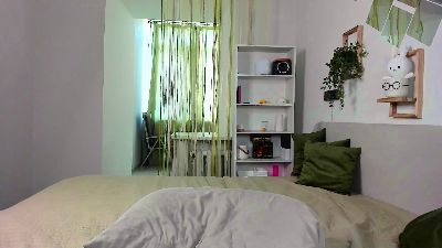 AlyssaPowell live cam on Cam4
