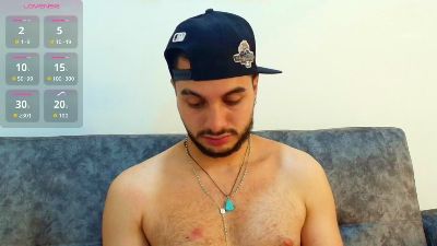 AmadeoWild_ live cam on Cam4
