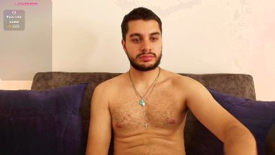 AmadeoWild_ live cam on Cam4