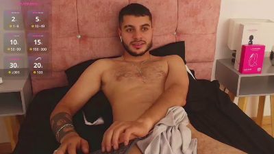 AmadeoWild_ live cam on Cam4