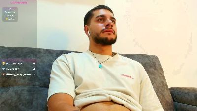 AmadeoWild_ live cam on Cam4