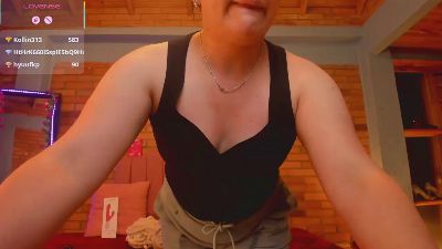 Amaia_Monet live cam on Cam4