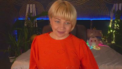 AmaraNights live cam on Cam4