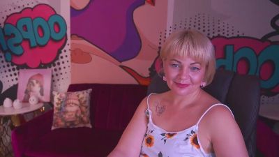 AmaraNights live cam on Cam4