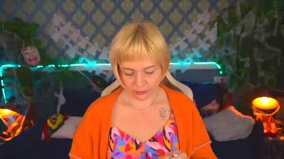 AmaraNights live cam on Cam4