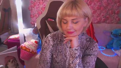 AmaraNights live cam on Cam4
