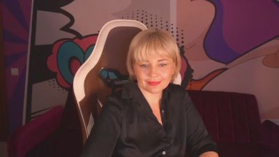 AmaraNights live cam on Cam4