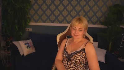 AmaraNights live cam on Cam4