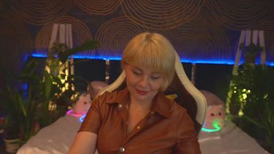 AmaraNights live cam on Cam4