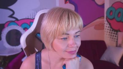 AmaraNights live cam on Cam4