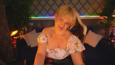 AmaraNights live cam on Cam4