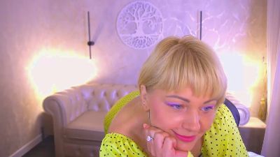 AmaraNights live cam on Cam4