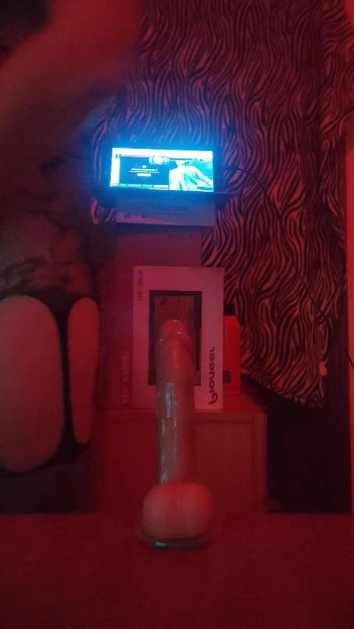 Amateurtvv live cam on Cam4