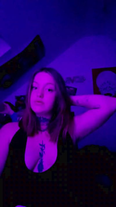 Amatrice_X live cam on Cam4