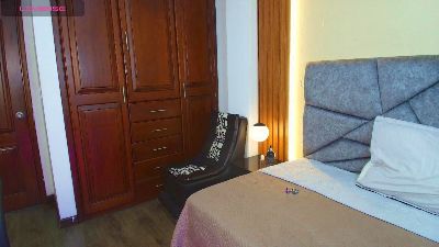 Ambarross_ live cam on Cam4