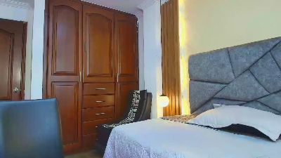 Ambarross_ live cam on Cam4