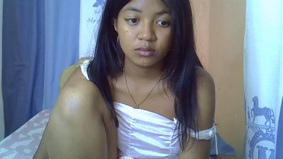 Ambergirl69 live cam on Cam4