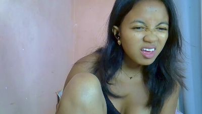 Ambergirl69 live cam on Cam4