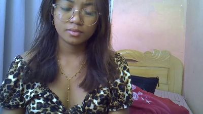 Ambergirl69 live cam on Cam4