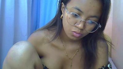 Ambergirl69 live cam on Cam4