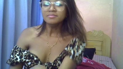 Ambergirl69 live cam on Cam4