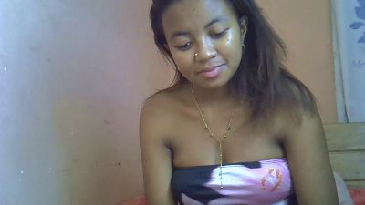 Ambergirl69 live cam on Cam4